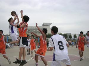 【新疆篮球定制】学生训练用球定制，新疆某高校选择无锡日升体育